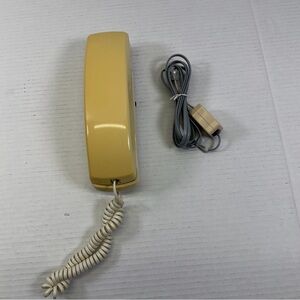 Vintage cream Slim Line Unisonic Model 6750 Phone Large Numbers Date  1996-08